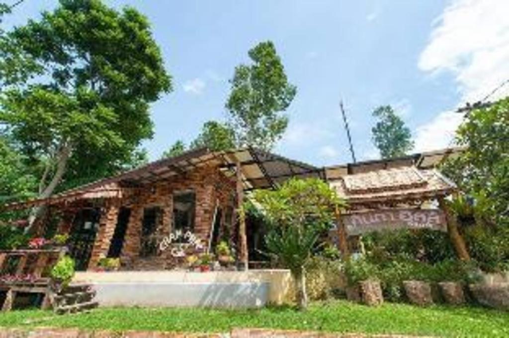 Kanta Hill Resort Nakhon Szi Thammarat Kültér fotó