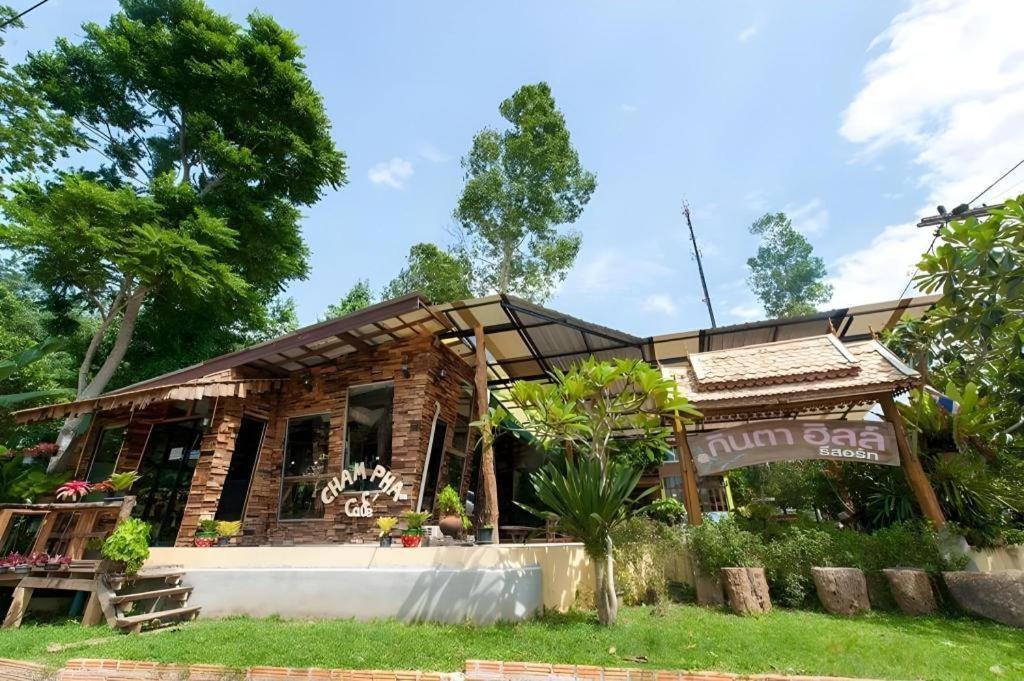 Kanta Hill Resort Nakhon Szi Thammarat Kültér fotó