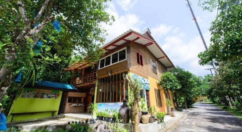 Kanta Hill Resort Nakhon Szi Thammarat Kültér fotó